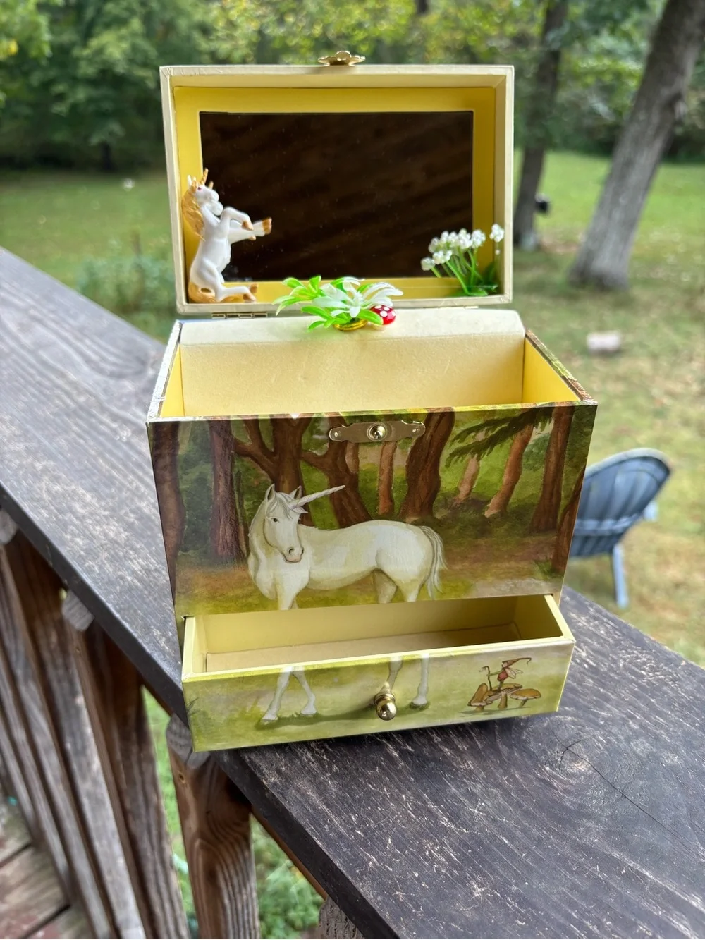 Enchantmints Unicorn Musical Jewelry Box BI202 The Unicorn 2009 Mirror Drawers